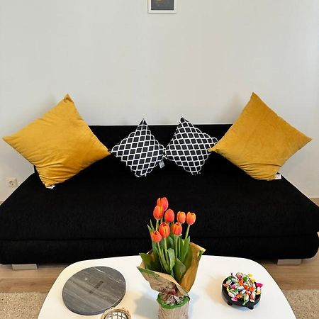 Cozy 8-Person Home In Vienna Located At Haberlgasse 82 N1 外观 照片